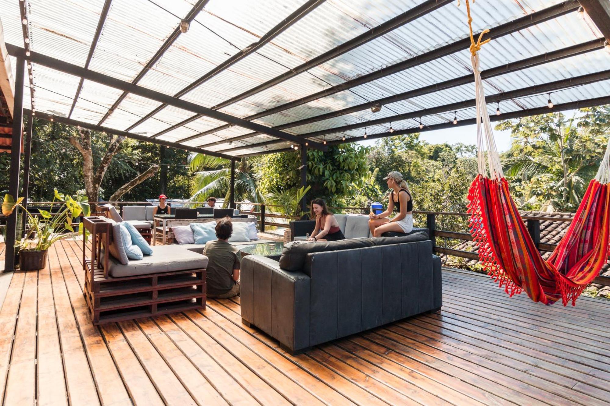 Hostel Villa Vento Surf Santa Catalina Exterior photo